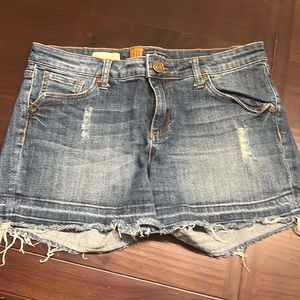 Kelly Short, KUT Jean Shorts
